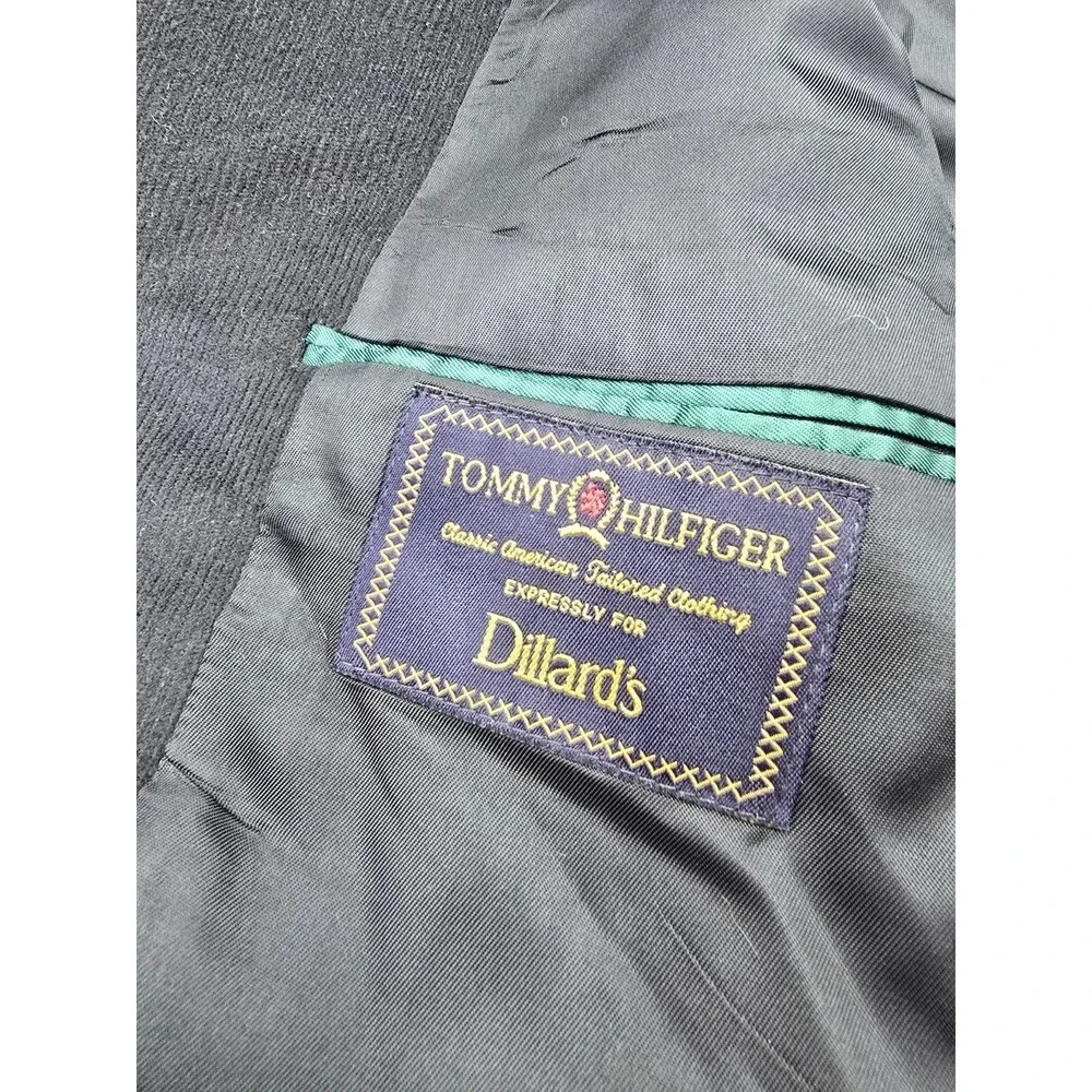 Tommy Hilfiger this vintage